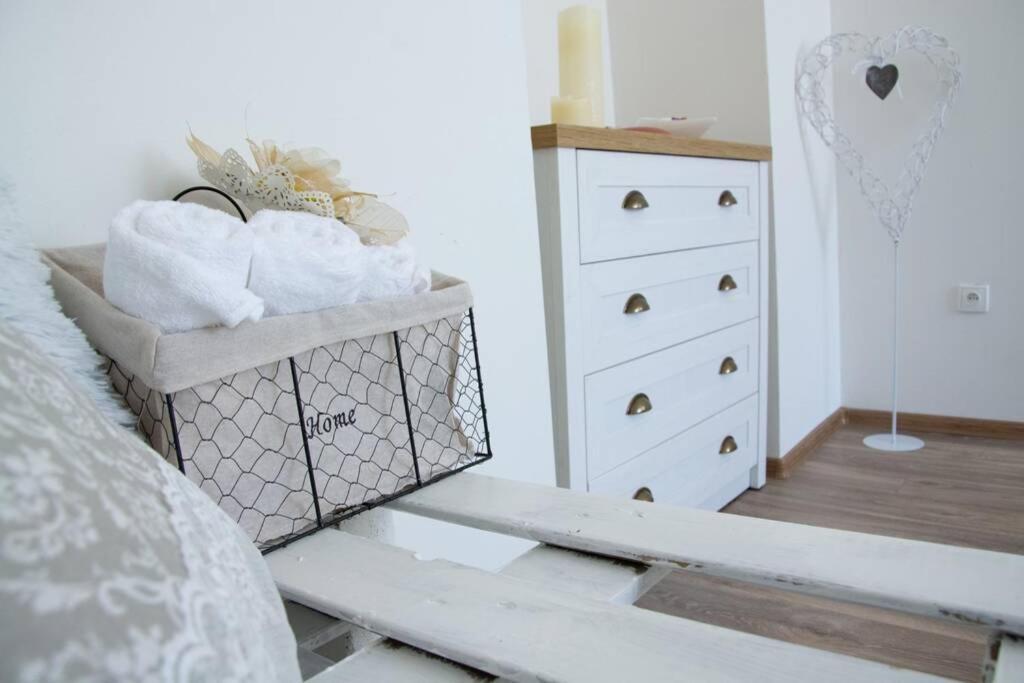 Stylovy Apartman V Centru Nachoda Dış mekan fotoğraf