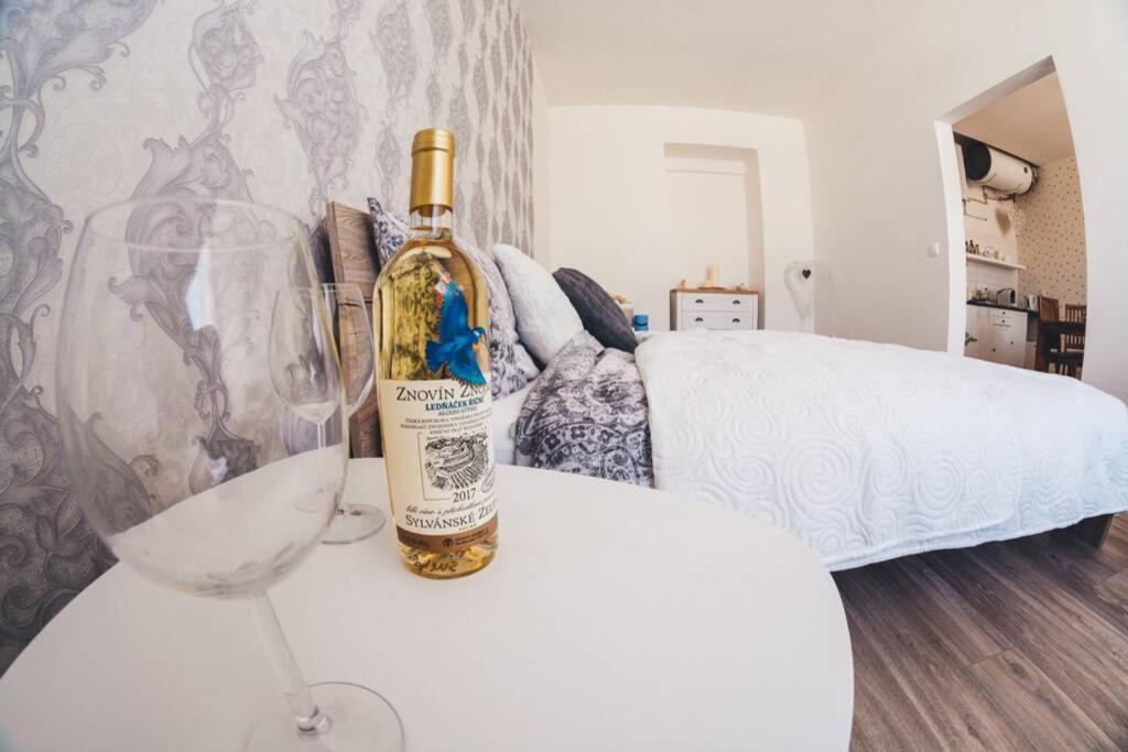 Stylovy Apartman V Centru Nachoda Dış mekan fotoğraf
